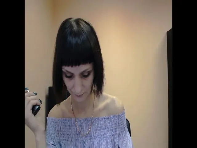 Live sex webcam photo for Abigail_i #262508967