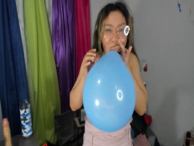 Live sex webcam photo for Velarosa #254376272