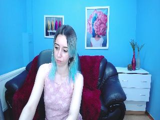 Live sex webcam photo for CutePeach4U #252074277