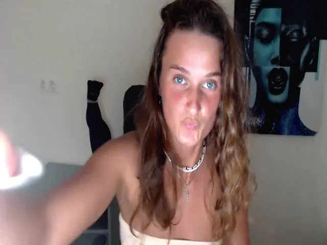 Live sex webcam photo for Felliciya #265070512