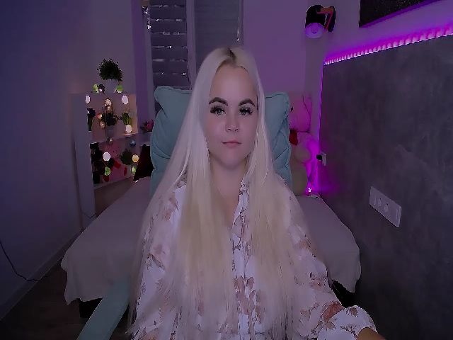 Live sex webcam photo for Jenni__fer #264528614