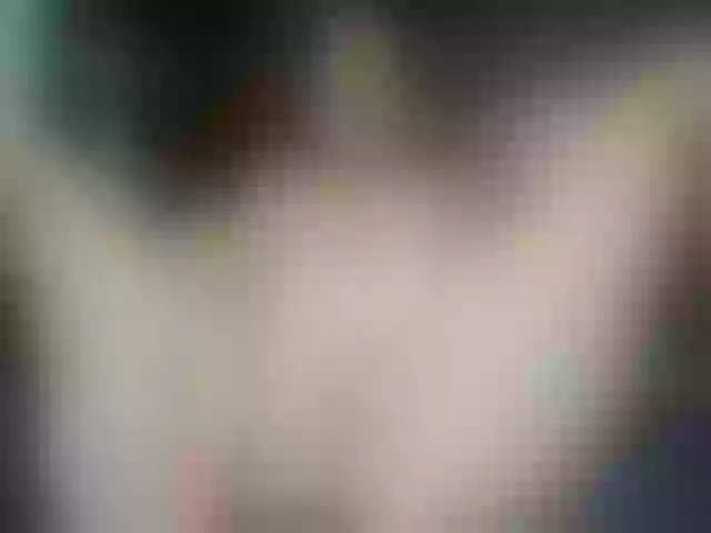 Live sex webcam photo for JenniferLuvv #259893765