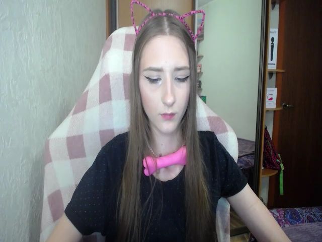 Live sex webcam photo for M00T4B0R #258725089