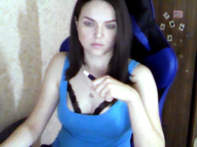 Live sex webcam photo for BattyCrystal #265566408