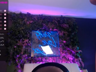 Live sex webcam photo for ValerieAustin #287947028