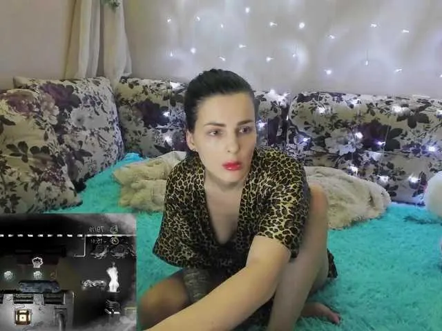 Live sex webcam photo for -Queen-Maria- #241031036