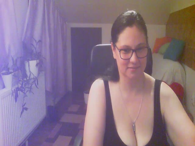 Live sex webcam photo for boosty4you #253585530