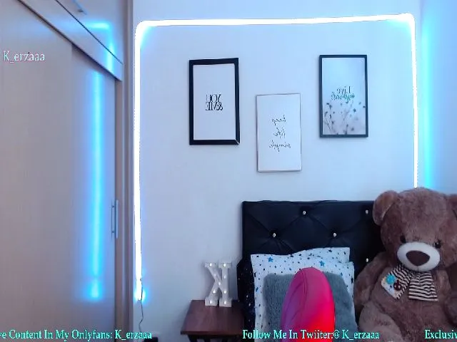 Live sex webcam photo for KiaraErza_ #260736520