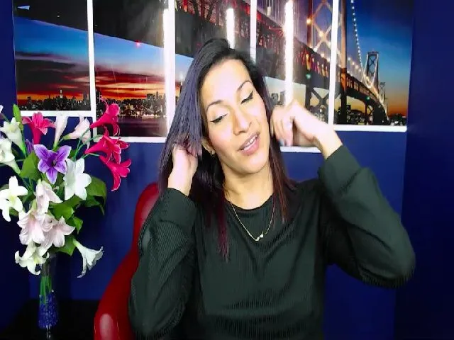 Live sex webcam photo for Infernalsexx #256079631