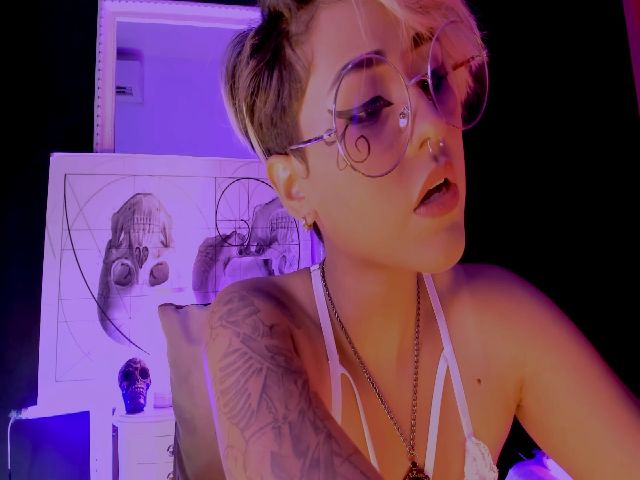 Live sex webcam photo for AbraxxysHotel #254605823