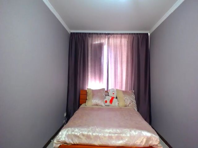 Live sex webcam photo for Diamond_Look #253096604