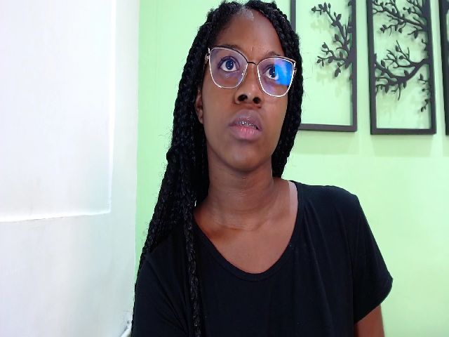 Live sex webcam photo for Connywells #257197624