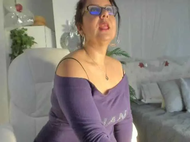Live sex webcam photo for eva-mature #240935621