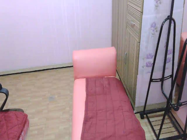 Live sex webcam photo for XxSexyM #255556144