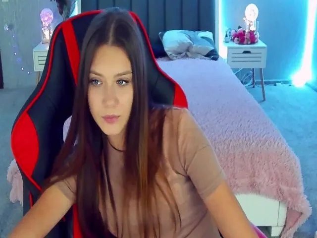 Live sex webcam photo for ReginaVin #262614351