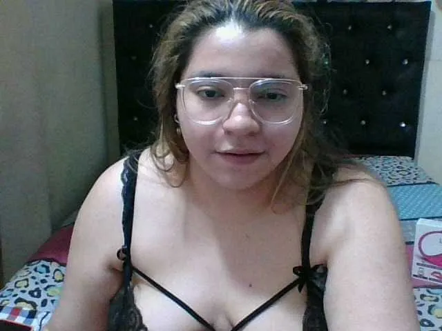 Live sex webcam photo for Victoriamor #241323635
