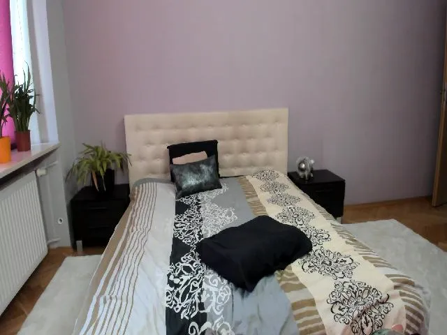 Live sex webcam photo for PumpkynCandy #252841178