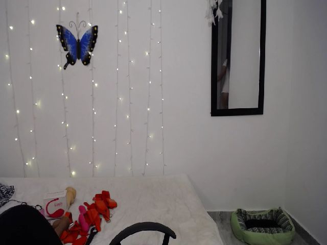 Live sex webcam photo for ANNPARDO #260402584