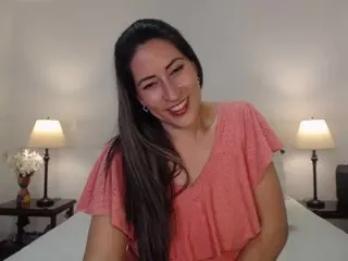 Live sex webcam photo for Kiara--69 #240856424