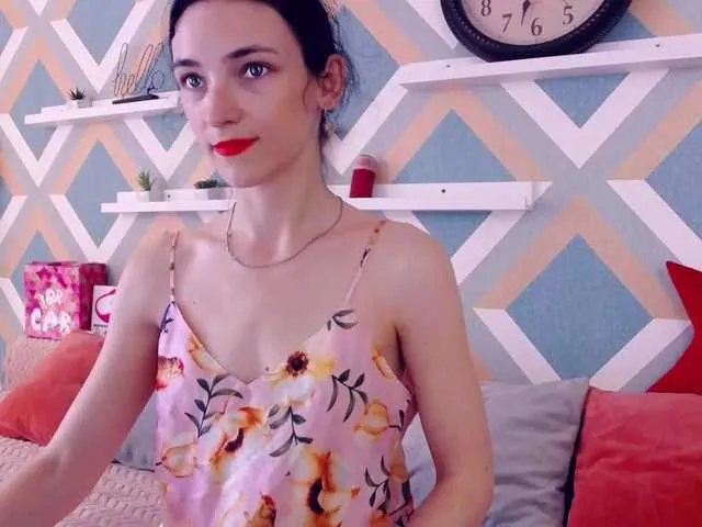 Live sex webcam photo for KariNeal #250975818