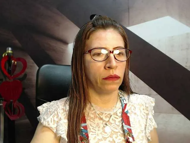 Live sex webcam photo for maturehot-1 #241233992