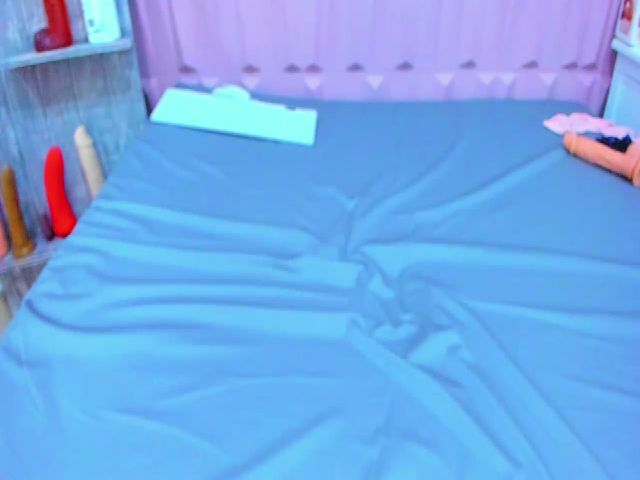 Live sex webcam photo for Cristal_West #257920019