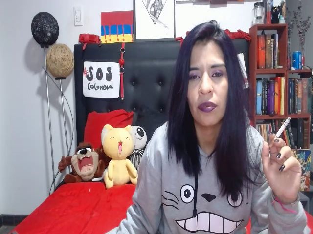 Live sex webcam photo for MilfKatty #253034598