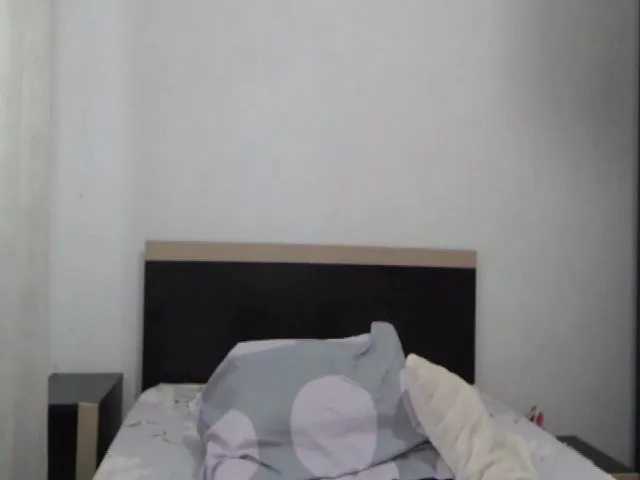 Live sex webcam photo for AylinBB #256960193