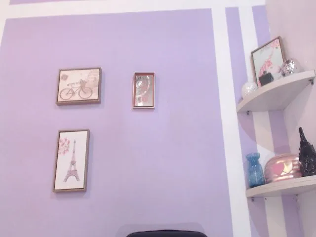 Live sex webcam photo for STORMY_FOXX #262851676