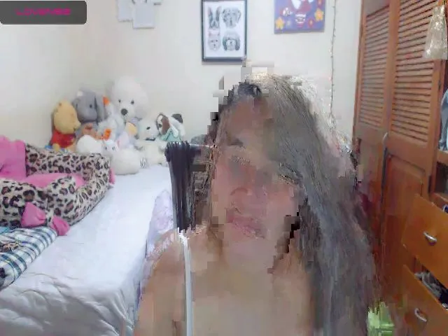 Live sex webcam photo for Meganhill_ #263999996