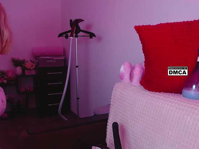 Live sex webcam photo for booty-li #246552696