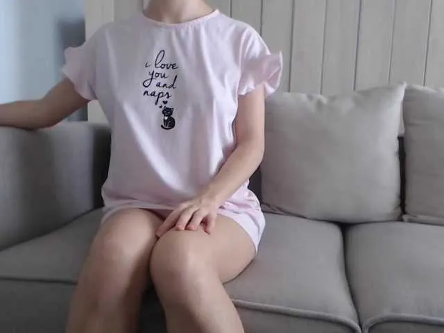 Live sex webcam photo for Shy-SweetGirl #241162497