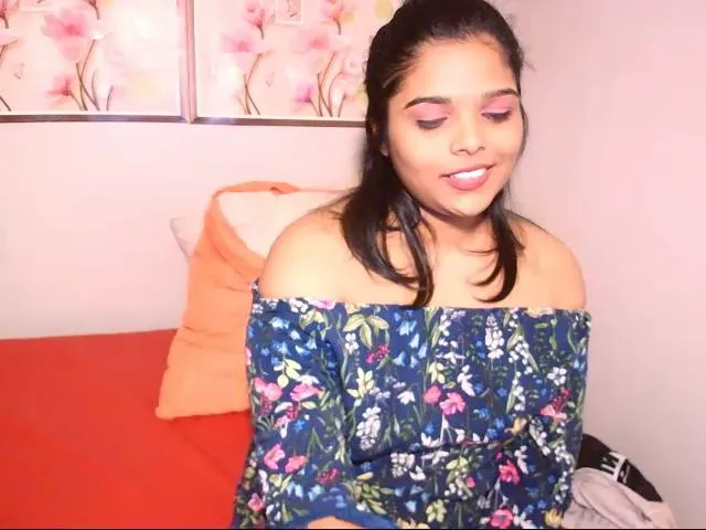 Live sex webcam photo for Indiankimmy #259877566