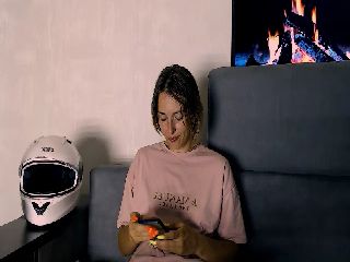 Live sex webcam photo for Blond_Vivian #251698652