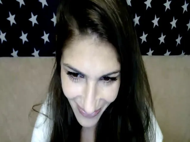 Live sex webcam photo for AnnaMFC_ #253969508