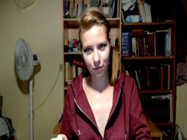 Live sex webcam photo for WinterGoddess #255786274