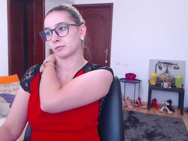 Live sex webcam photo for Bella-Antonia #246740215