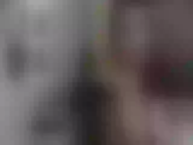 Live sex webcam photo for IndianMama #252579647