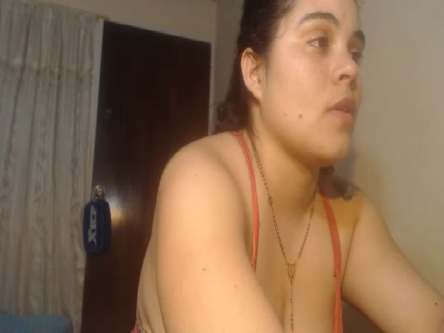 Live sex webcam photo for JUICYLATINHOT #261736154