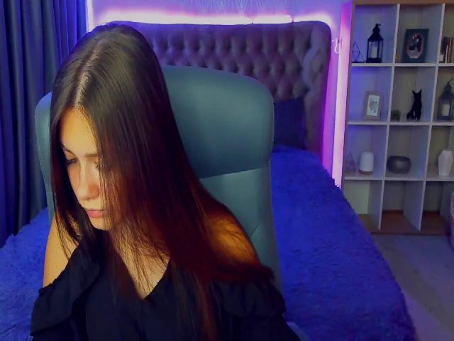 Live sex webcam photo for ReginaVin #258175782