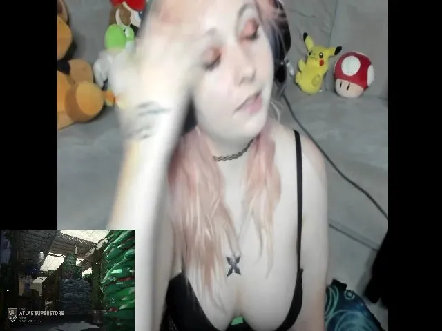 Live sex webcam photo for PrincessBluu #258371645