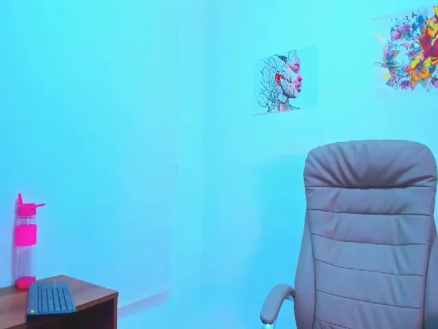 Live sex webcam photo for Korafs #262848775