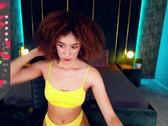 Live sex webcam photo for RaffaelaC #251236397