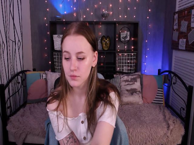 Live sex webcam photo for LynneDawson #262258769