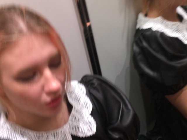 Live sex webcam photo for TreshGirls #240993415