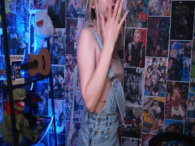 Live sex webcam photo for Manarose27 #263946421