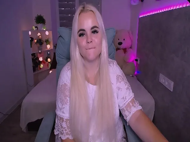 Live sex webcam photo for Jenni__fer #259598653