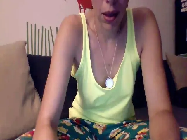 Live sex webcam photo for FoxMoony #261686794