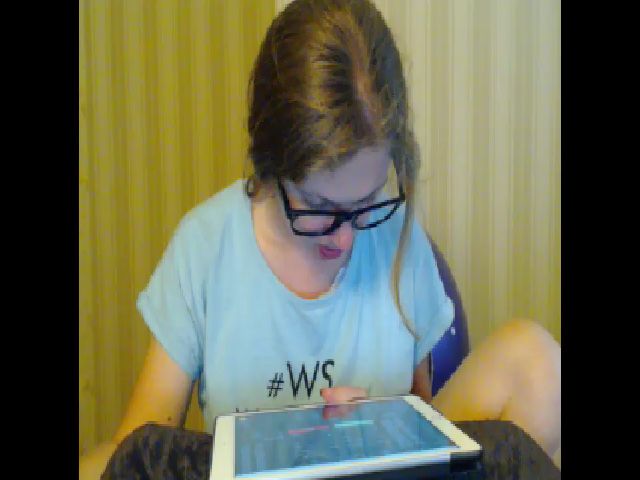 Live sex webcam photo for A_Girlie #258204475