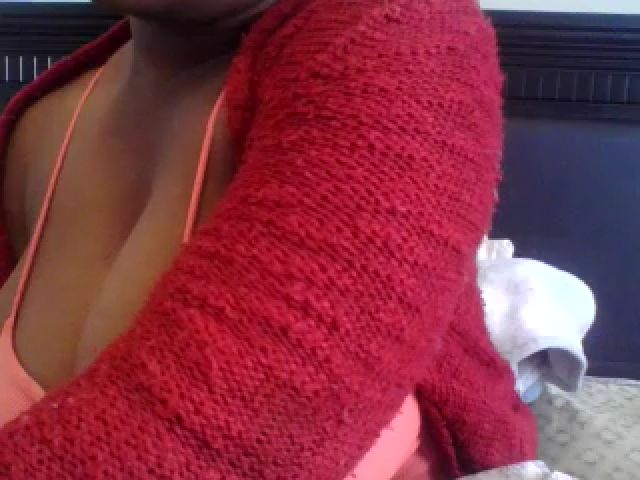 Live sex webcam photo for TheMajestibbb #261312375